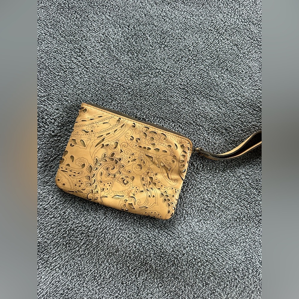 Patricia Nash Wristlet